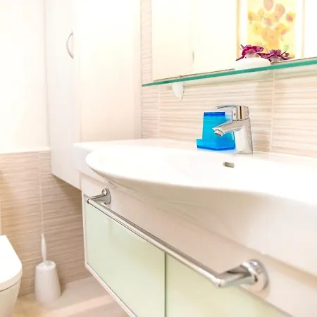 アパート One Bedroom At Playa De La Americas 200 M Away From The With Balcony And Wifi