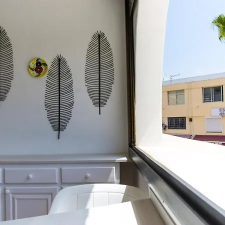 One Bedroom At Playa De La Americas 200 M Away From The With Balcony And Wifi アパート *